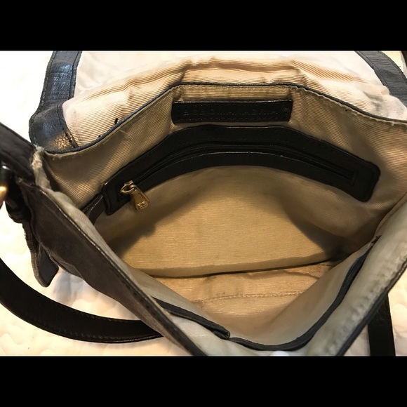 BCBGMaxAzria black leather cross body bag - Picture 4 of 7